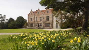 Greys Court